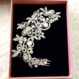 Rhinestone hair clip